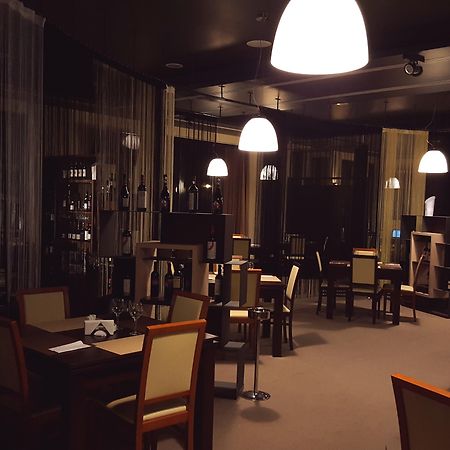 Hotel Galaxy Dumbravita  Luaran gambar