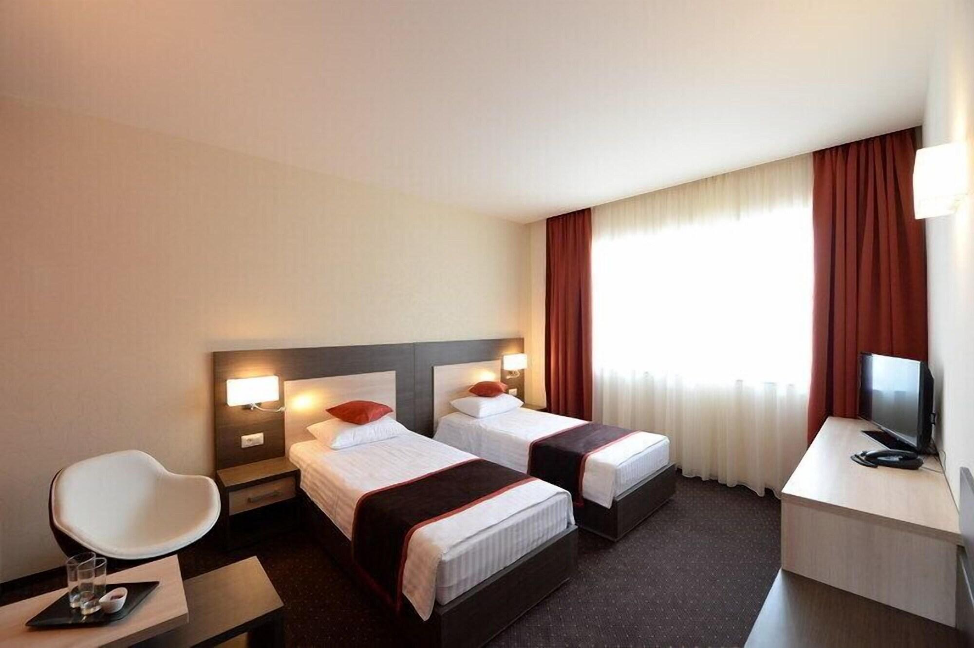 Hotel Galaxy Dumbravita  Luaran gambar