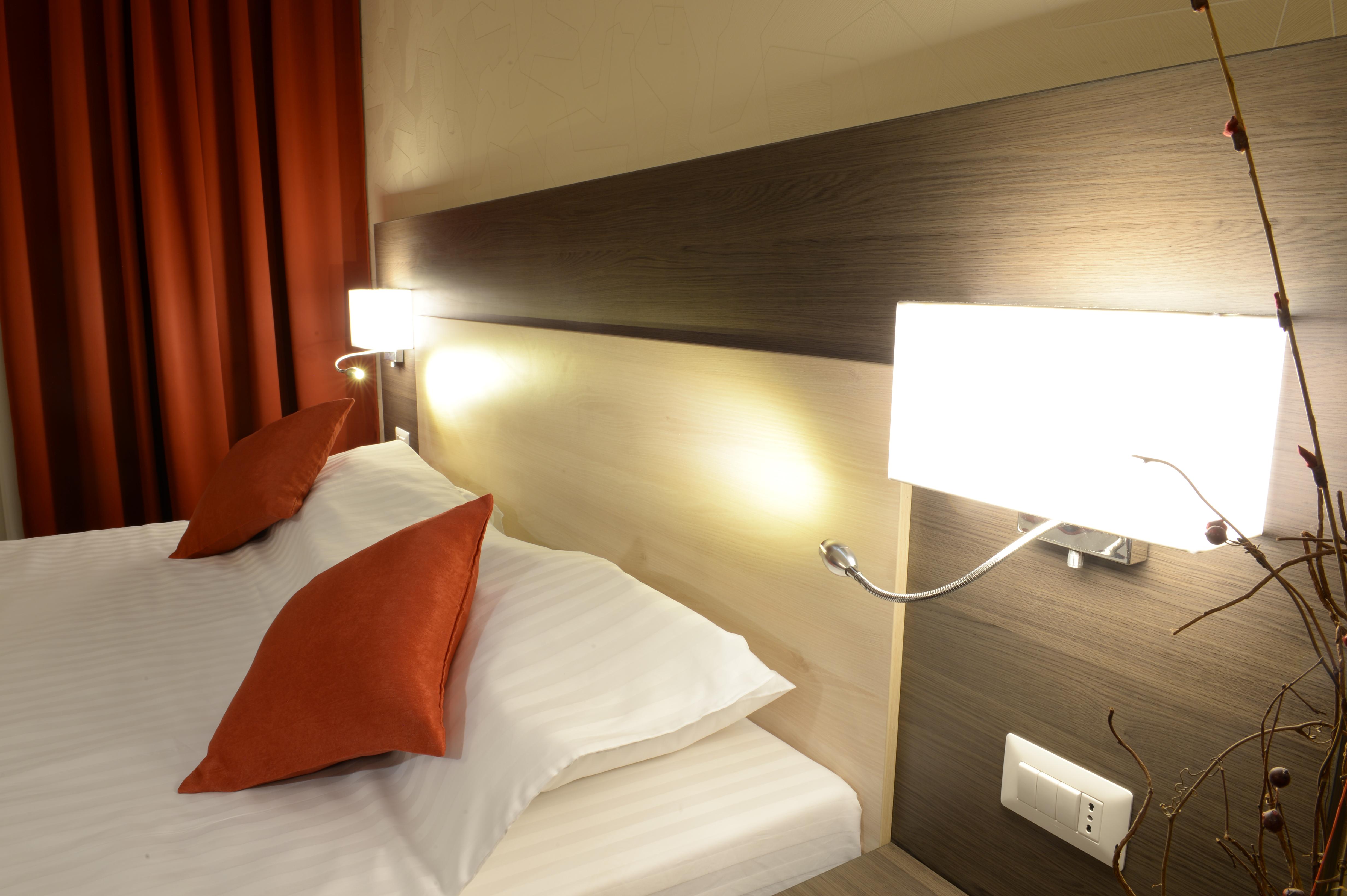 Hotel Galaxy Dumbravita  Luaran gambar