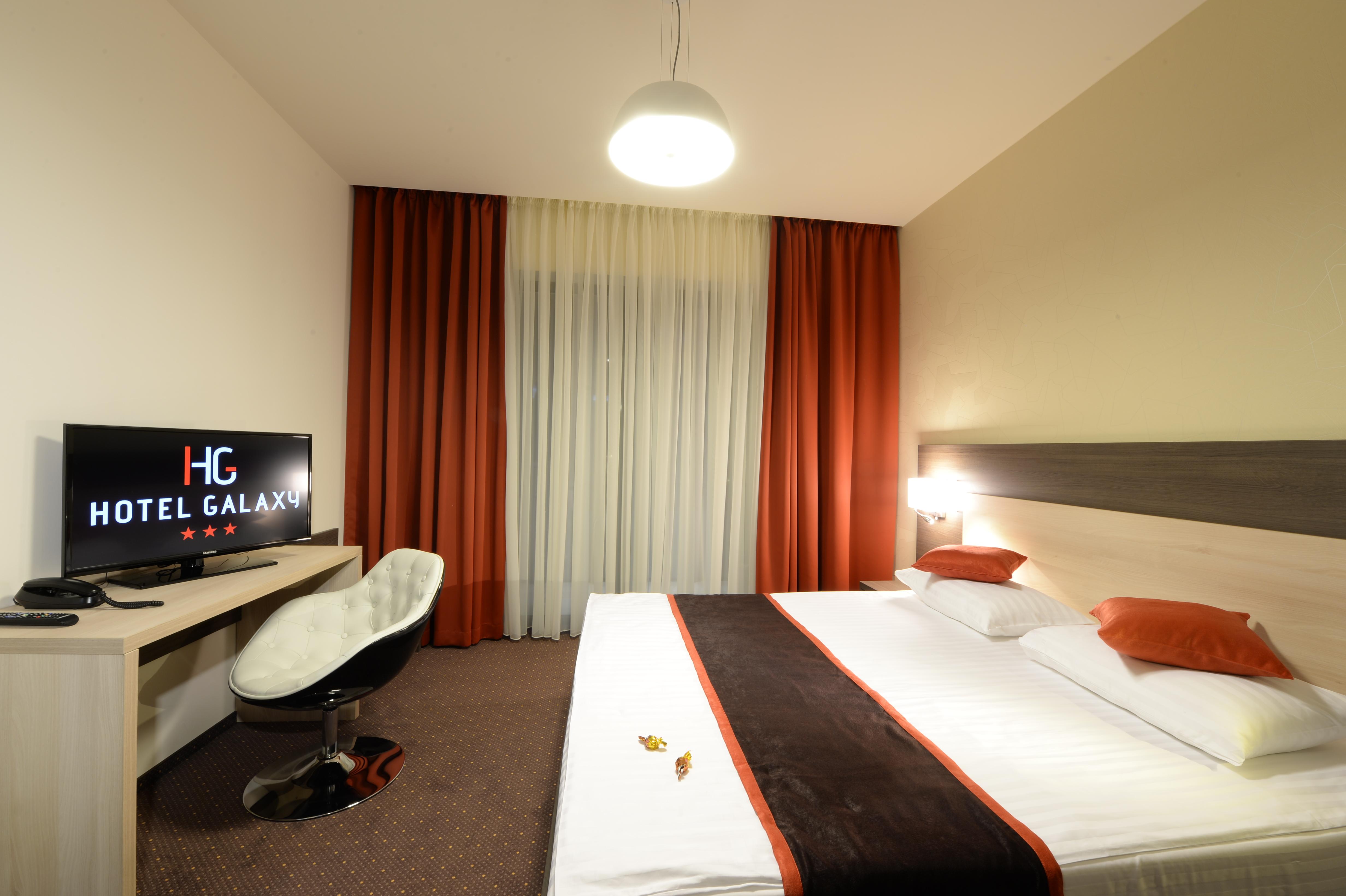 Hotel Galaxy Dumbravita  Luaran gambar