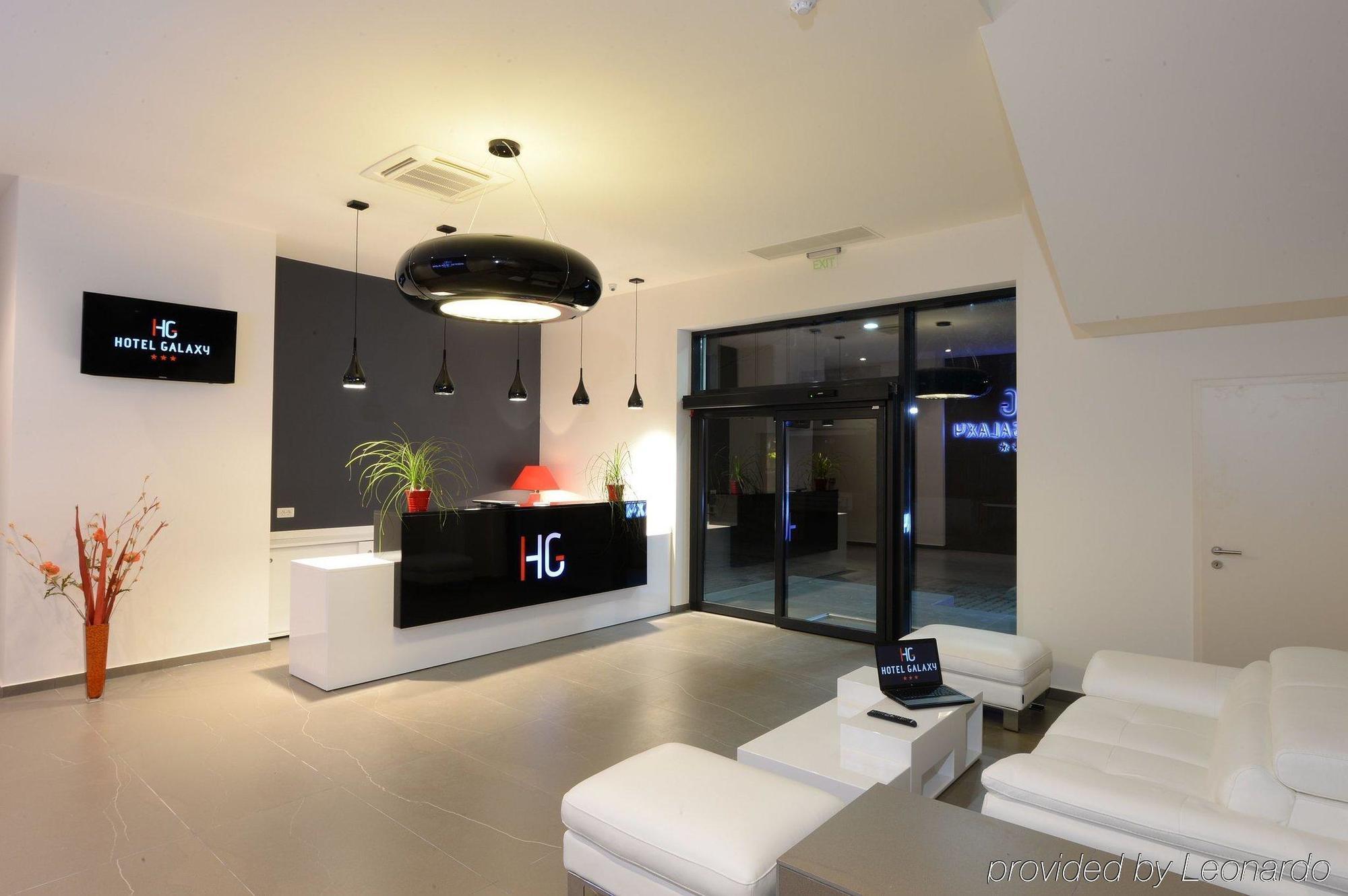 Hotel Galaxy Dumbravita  Luaran gambar