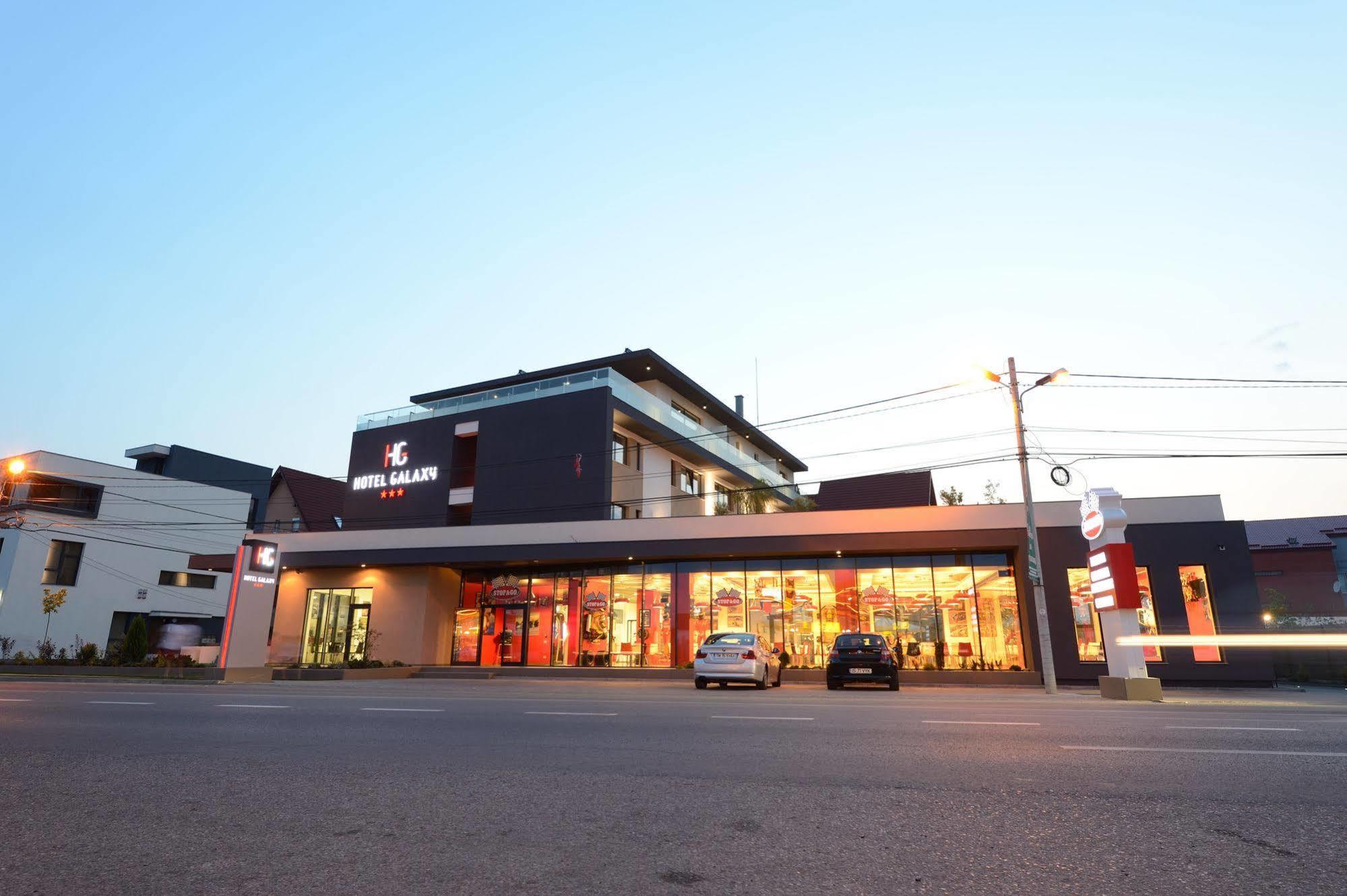 Hotel Galaxy Dumbravita  Luaran gambar