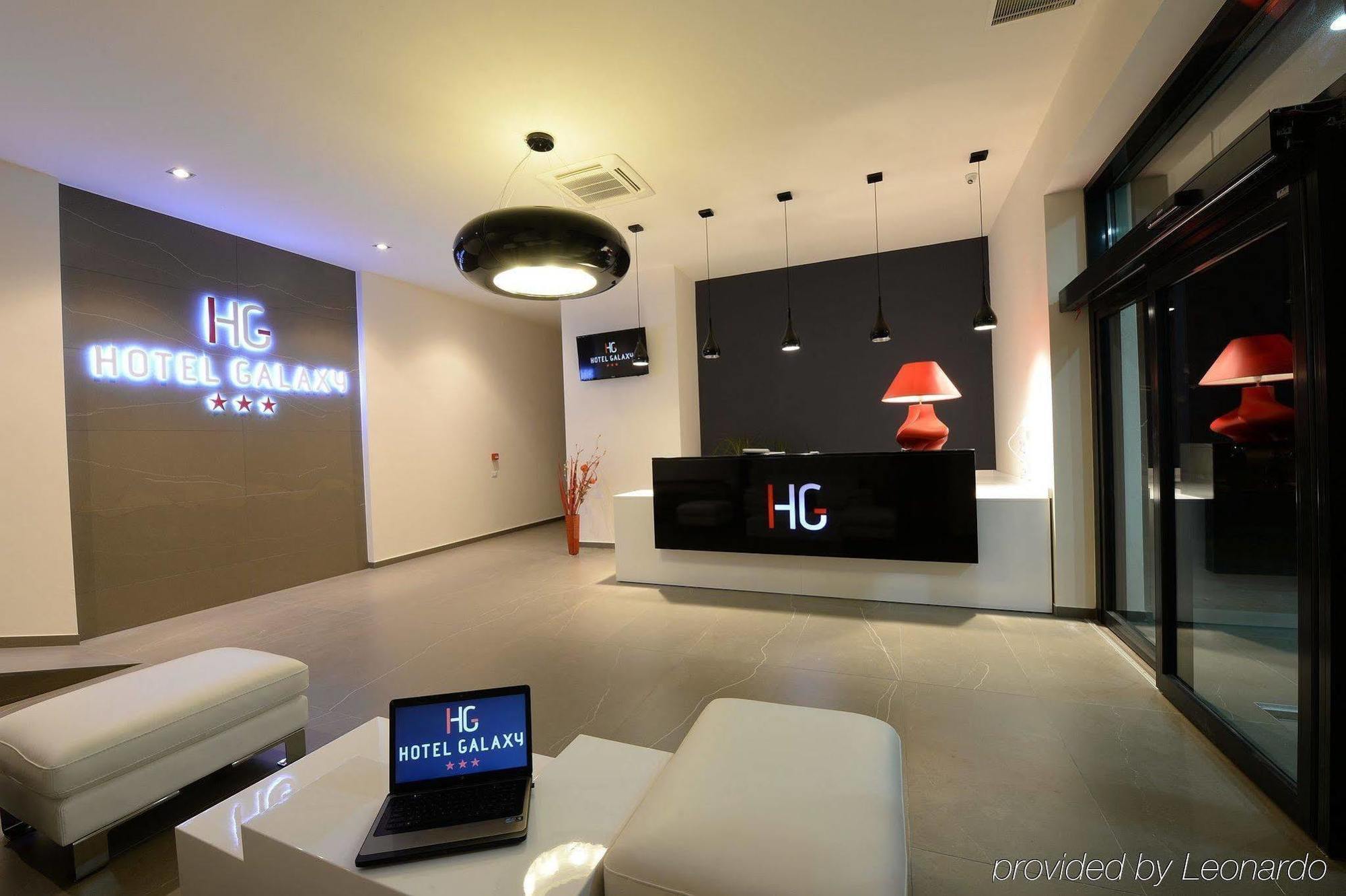 Hotel Galaxy Dumbravita  Luaran gambar